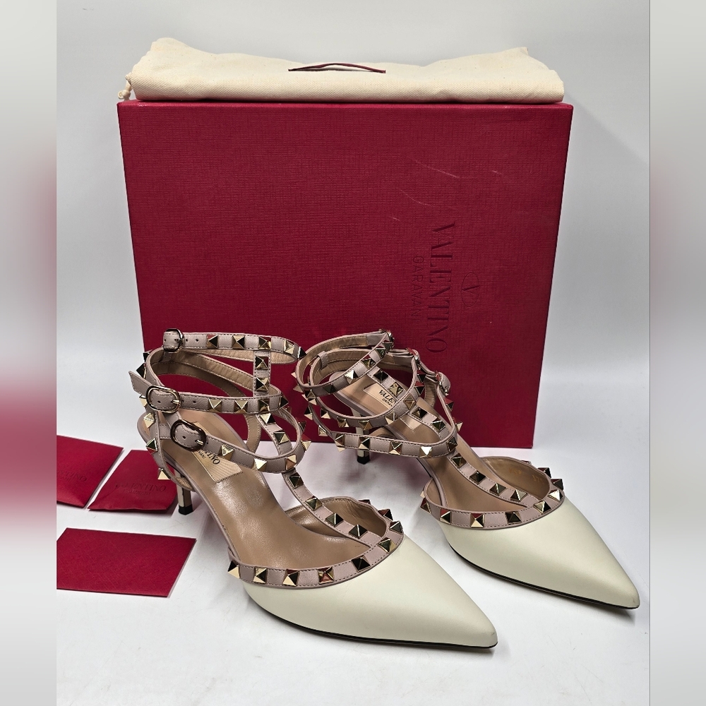 Valentino Rockstud Pumps - 38 - Picture 2 of 16